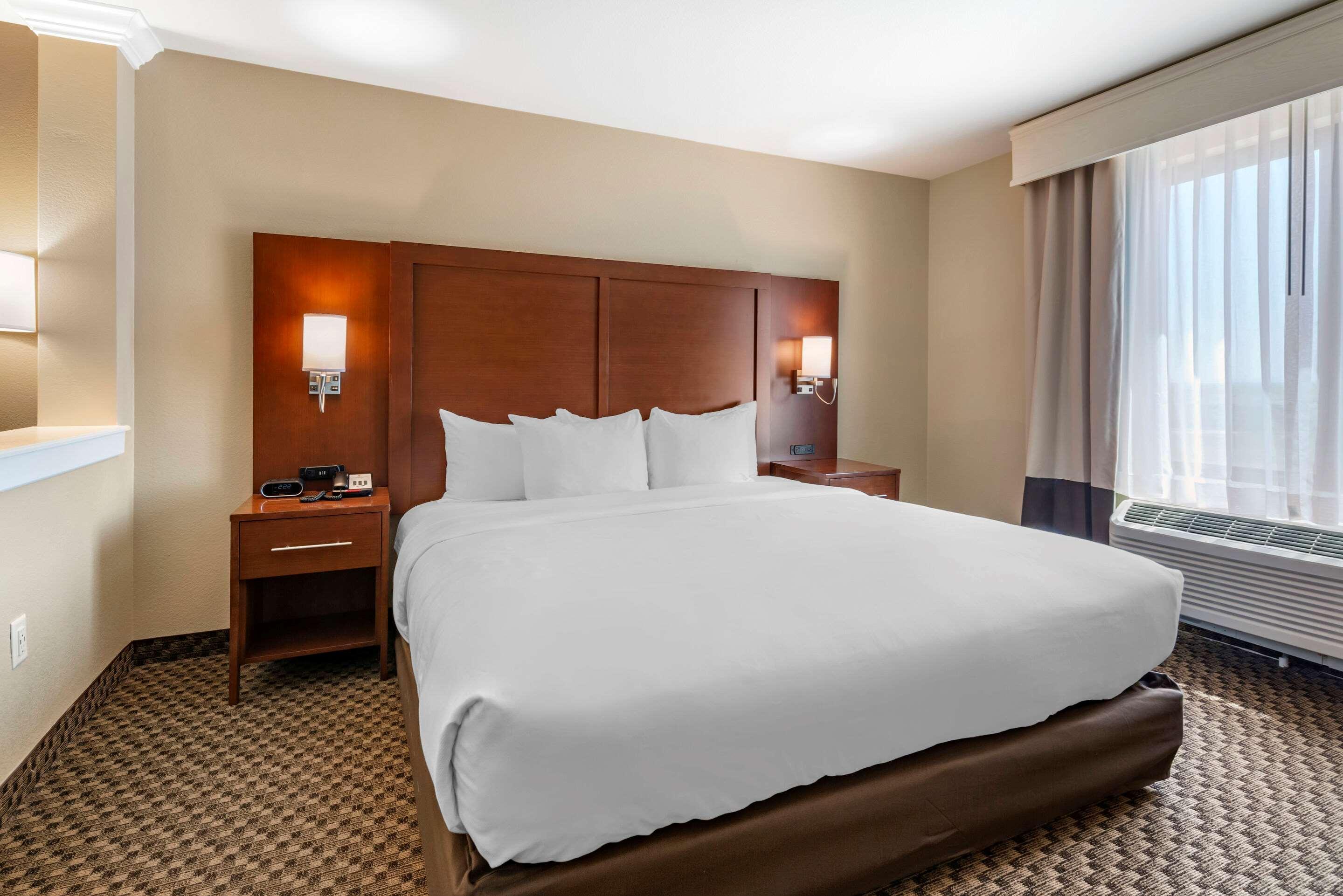 Comfort Suites Broomfield-Boulder-Interlocken Bagian luar foto