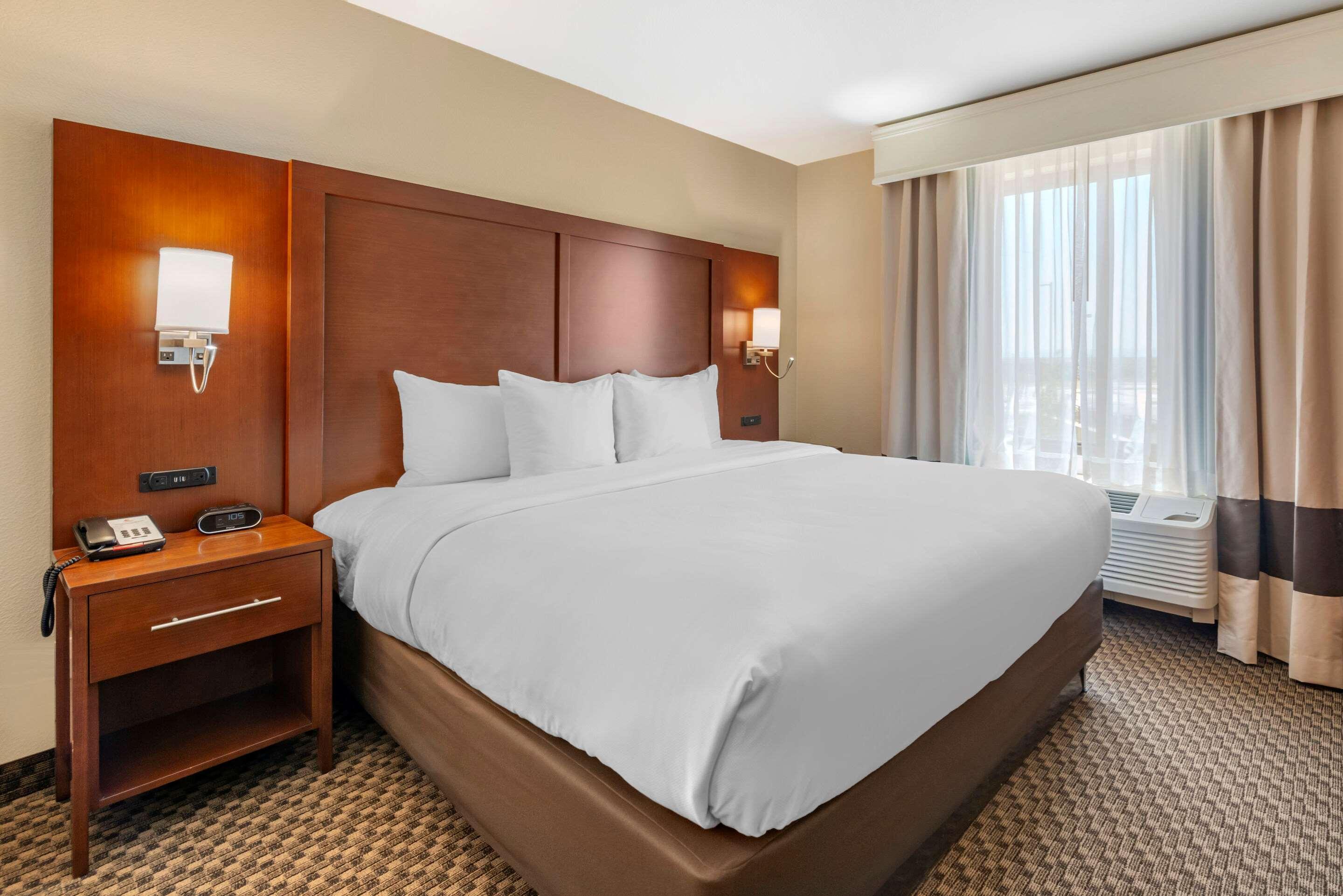 Comfort Suites Broomfield-Boulder-Interlocken Bagian luar foto